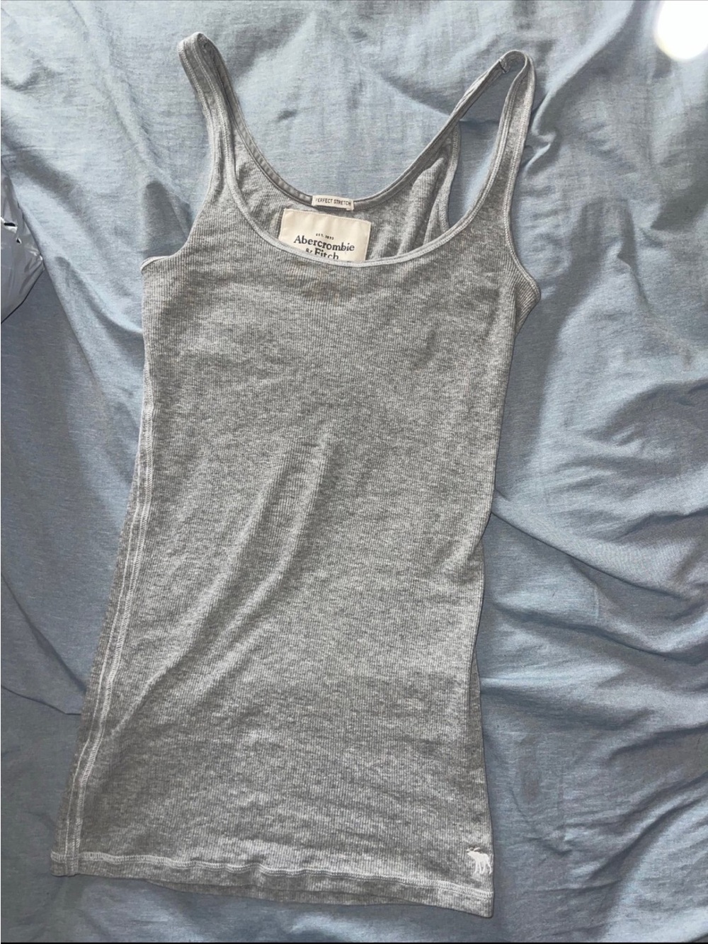 Abercrombie & Fitch Y2K Gray Ribbed Racerback Long Tank Top Small Moose